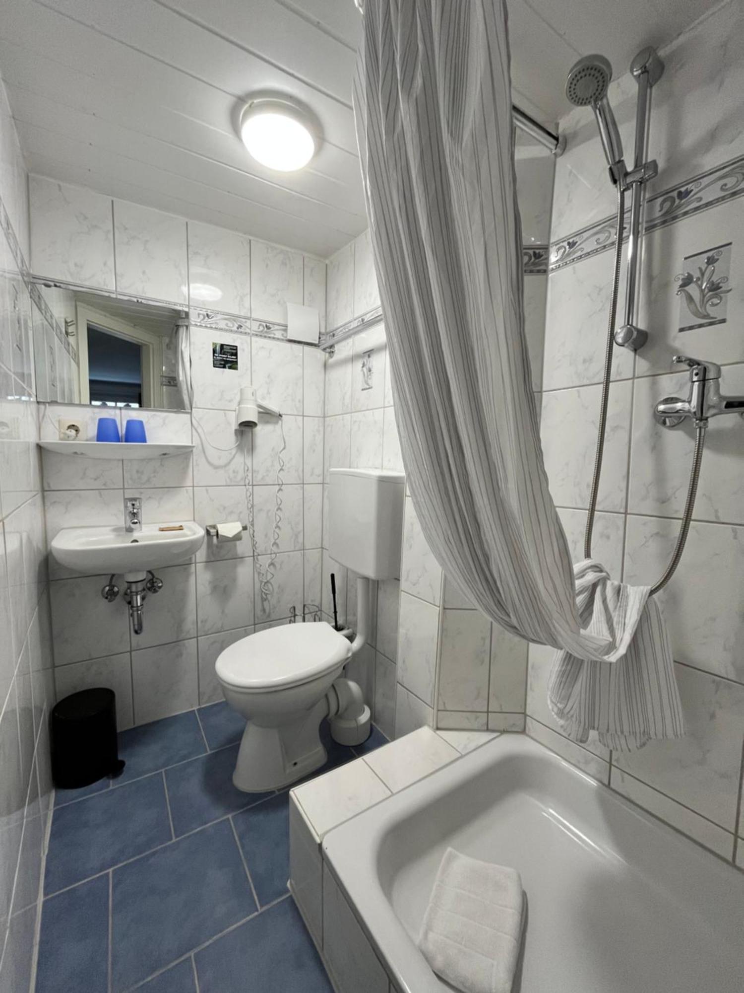 Gaestehaus Am Hafen Meersburg Ngoại thất bức ảnh
